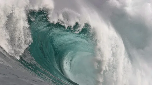 
                    Cientistas alertam para tsunamis causados pelo recuo glaciar
                
