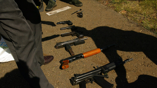 Homens armados matam dez pessoas na África do Sul