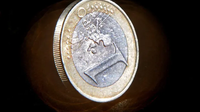 
                    Há um alerta para risco de recessão na zona euro em 2027. Saiba o motivo
                