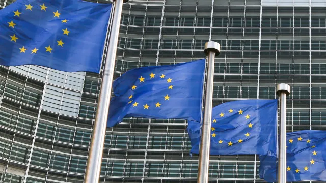 
                    Bruxelas quer lançar 5 projetos de Defesa e Portugal participa em 3
                