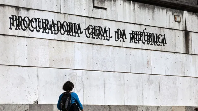 Fraudes com cursos de português para imigrantes denunciadas. MP investiga