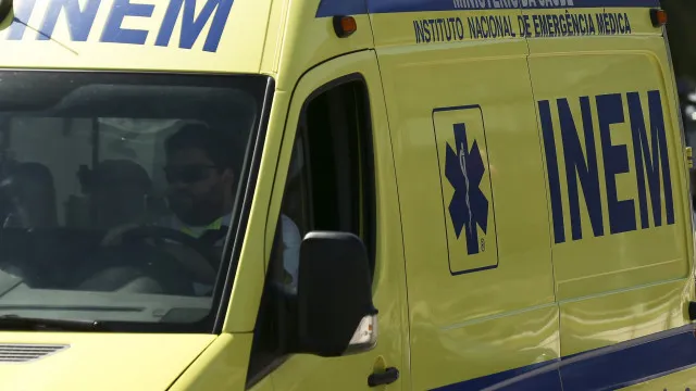 
                    Técnicos querem que INEM desista de medidas e alargue rede de ambulâncias
                