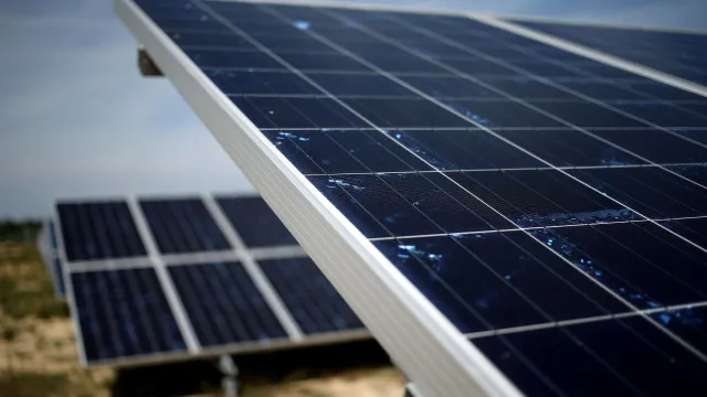 
                    Instalada central com 50 mil painéis fotovoltaicos na Trofa
                