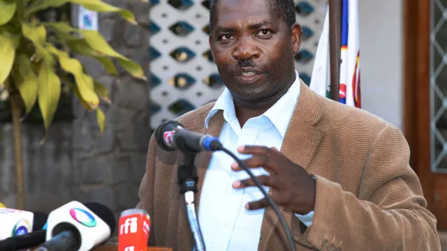 
                    Histórico da moçambicana Renamo rejeita acordo e quer seguir para julgamento
                