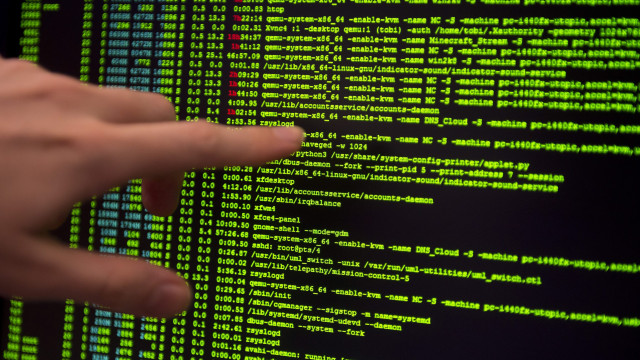 Linha Internet Segura recebeu 949 casos de cibercrime e violência em 2025