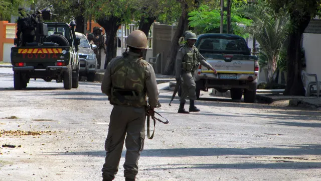 
                    Polícia apreende mais 57 telemóveis em cadeia em Maputo
                