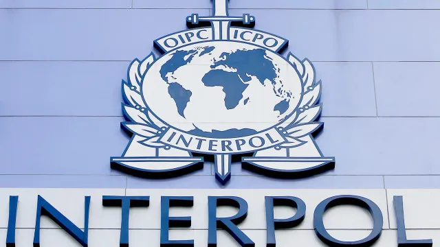 
                    Maior sonegador de impostos do Brasil incluído na lista da Interpol
                