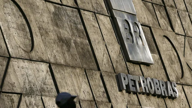 
                    Petrobras anuncia investimento de 475,9 milhões de euros na Amazónia
                