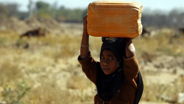 
                    Uma em cada 3 crianças africanas sem acesso a água potável, diz UNICEF
                