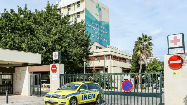 17h? ULS Algarve nega tempos de espera nas urgÃªncias de Faro e PortimÃ£o