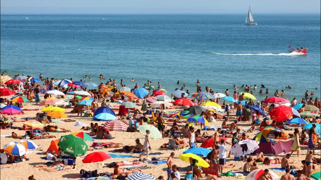 
                    Praias do Algarve e Alentejo vão ter mapa a clarificar áreas de concessão
                