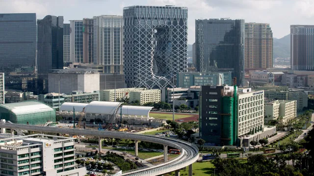 
                    Lucros da operadora do jogo em Macau Melco mais do que duplicam no primeiro trimestre
                