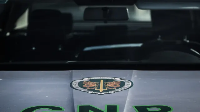
                    Nove lares ilegais encerrados pela GNR em Lousada (e detém 7 pessoas)
                
