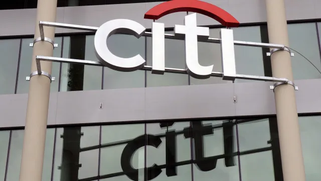 
                    Lucros do Citigroup sobem 45% no 2.º trimestre para 5.096 milhões
                