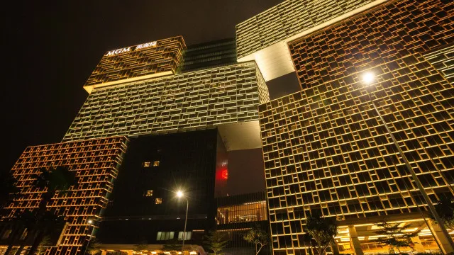 
                    Lucros da operadora de jogo em Macau MGM China descem 4% no 1.º trimestre
                