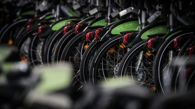 Vandalismo destrÃ³i 1.400 docas e afeta mil bicicletas da Gira