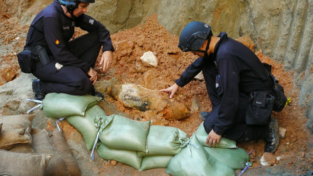 Hong Kong retira 6 mil pessoas após descobrir bomba da Segunda Guerra
