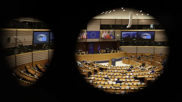 "Dia histórico". Futuro euro digital na União Europeia com 1.ª luz verde