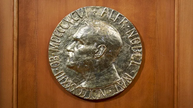 
                    Nobel da Paz de 2026 tem 287 nomeados, menos 50 que no ano passado
                