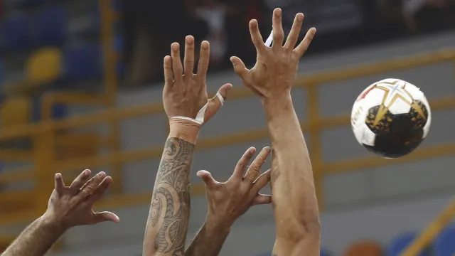 
                    Portugal nono no Europeu de andebol na despedida de Carlos Martingo
                