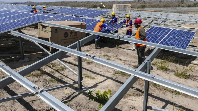 
                    Produção de eletricidade por parques solares em queda em Moçambique
                