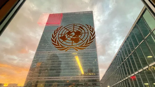 
                    ONU alerta para escalada após ameaça Huthi à Arábia Saudita
                