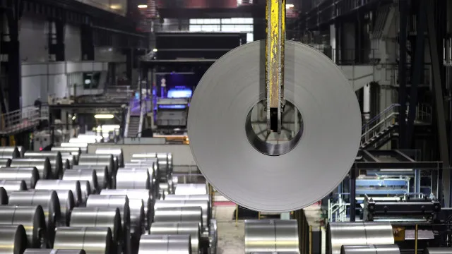 
                    Aço. Sem apoios, há 13 milhões de empregos diretos em risco na Europa
                