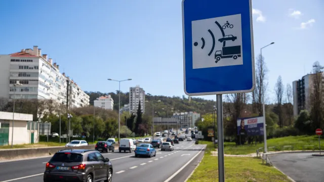 "Guerra" ao excesso de velocidade. Portugal terÃ¡ 12 novos radares