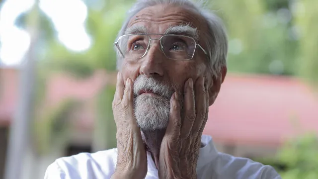 
                    Seguro presta homenagem a 