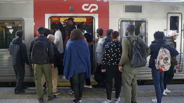 Passe ferroviário de 20€ entra esta segunda-feira em vigor. Como funciona