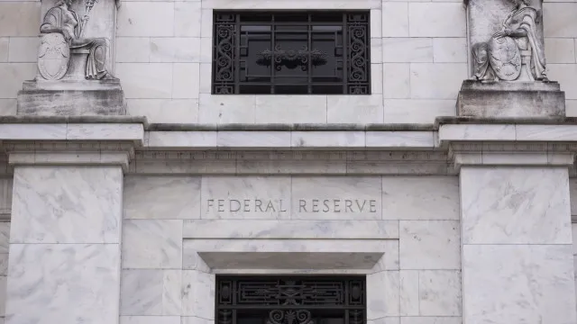 Reserva Federal americana volta a deixar taxas de juro inalteradas Â Â 