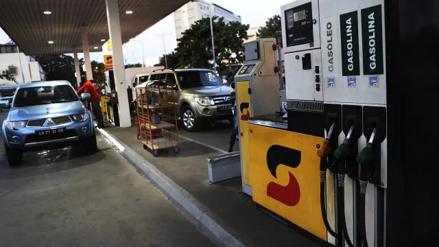 
                    Angola enfrenta situação preocupante de escassez de combustível
                