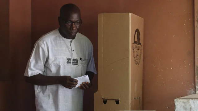 Líder da oposição da Guiné-Bissau permanece em prisão domiciliária