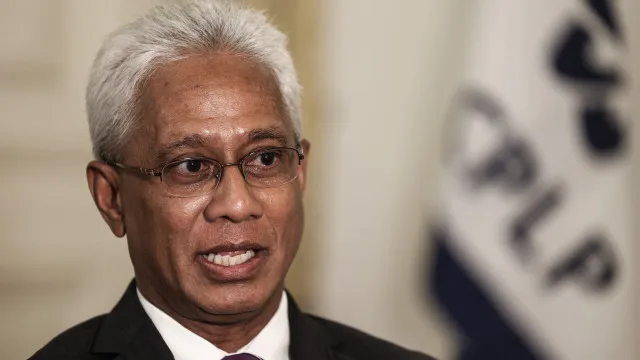 
                    30 anos. Hoje a CPLP 