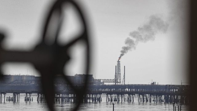 Venezuela fecha acordo com empresa dos EUA para explorar petróleo