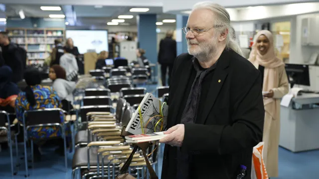 
                    Nobel Jon Fosse é um dos convidados do Festival de Óbidos
                