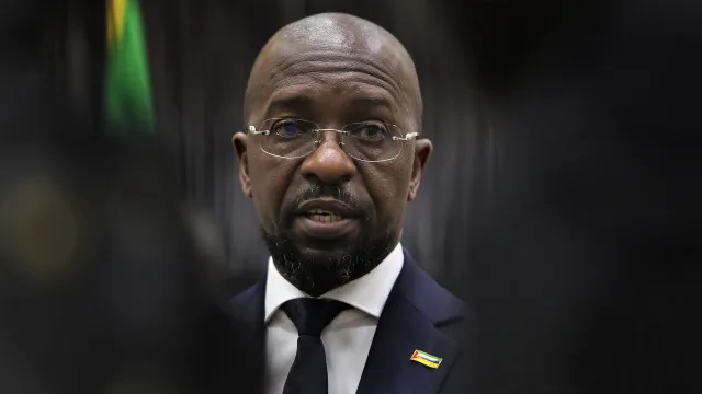 
                    Moçambique admite dificuldades em travar terrorismo em Cabo Delgado
                
