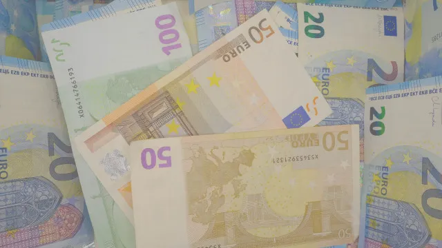 
                    OCDE prevê saldo orçamental nulo em Portugal em 2026 e défice em 2027
                