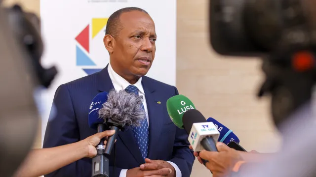 Patrice Trovoada diz que quer evitar reeleição do presidente de São Tomé