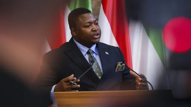 
                    CEDEAO anuncia referendo à nova Constituição da Guiné-Bissau
                