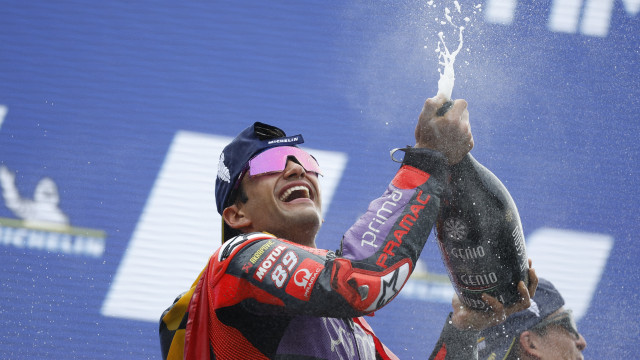 Jorge Martín repete triunfo na corrida sprint e impõe-se no GP França