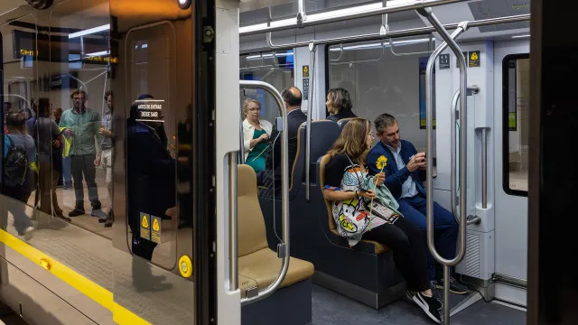 
                    Metro do Porto e STCP com serviço reforçado na noite de São João
                