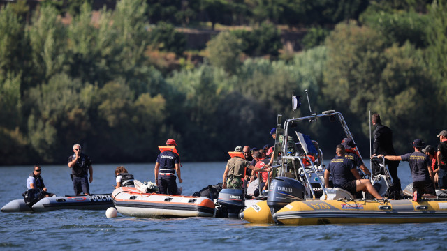 Terminadas buscas por destroços do helicóptero no rio Douro