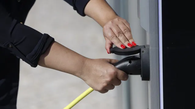 
                    Veículos a gasolina fora dos mais vendidos na China pela primeira vez
                