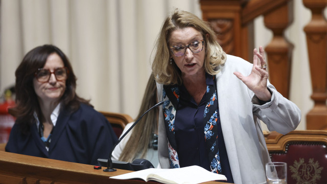 Ministra manifesta dúvidas sobre a sustentabilidade da Segurança Social