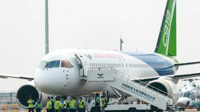 
                    China prevê normalidade nas rotas aéreas no 1.º de Maio apesar do petróleo
                