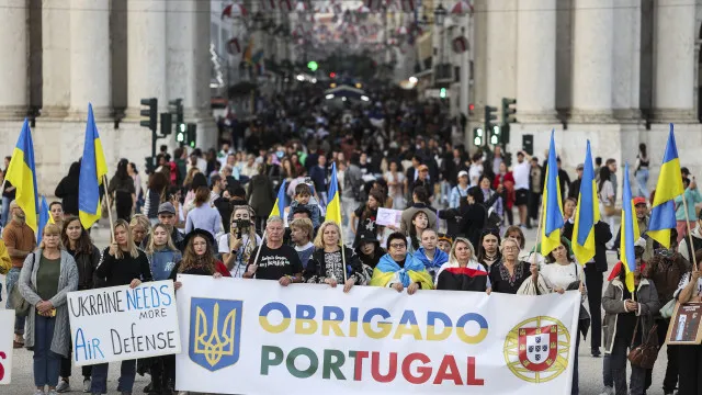 Lisboa. Centenas de pessoas assinalaram os 1000 dias de guerra na Ucrânia