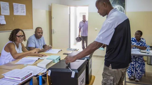 Eleitores cabo-verdianos escolhem hoje novo parlamento
