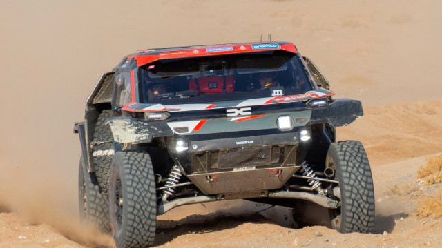 Nasser Al-Attiyah vence Dakar2026 nos automóveis
