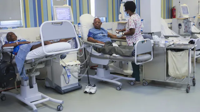 
                    Profissionais de saúde de Cabo Verde marcam três dias de greve
                